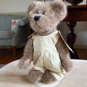 Boyds Bears Plush Teddy in Cream Outfit